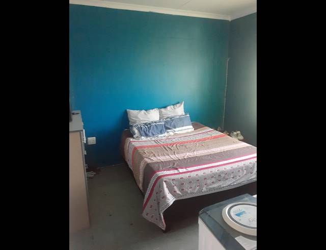 3 BEDROOM FREEHOLD FOR SALE IN TIRYVILLE